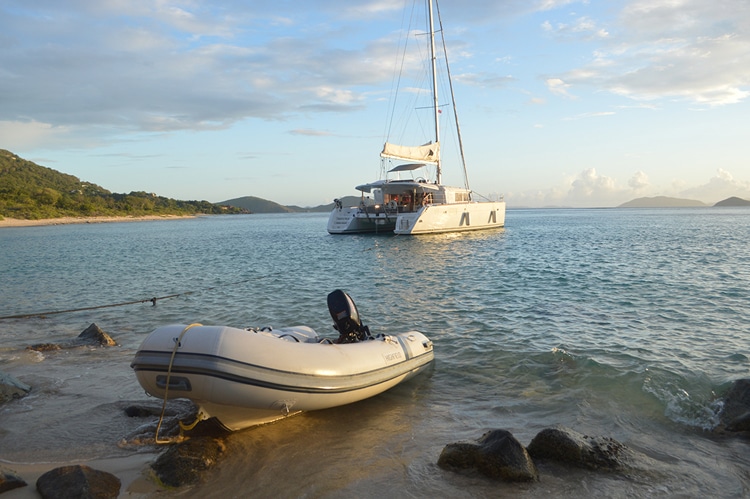  Long-Line-Ashore-rock-dinghy.jpg